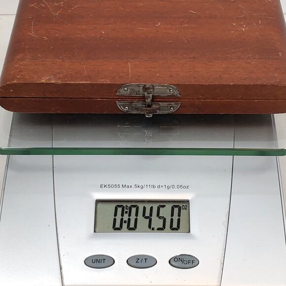 Miniature Travel Miniature Chess Set By Metro Mfg Co Wood Pegboard Vtg - Picture 9 of 9